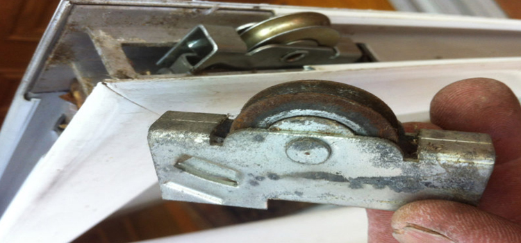 screen door roller repair in Palm Valley